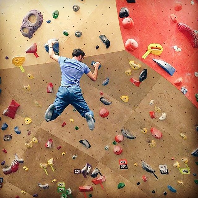Like many things, sometimes it's better to let go and float instead of clinging to control. Thanks to @bkbchicago for the fun session. @adidasoutdoor @blackdiamond @fiveten_official @sterlingrope @adventuremedicalkits